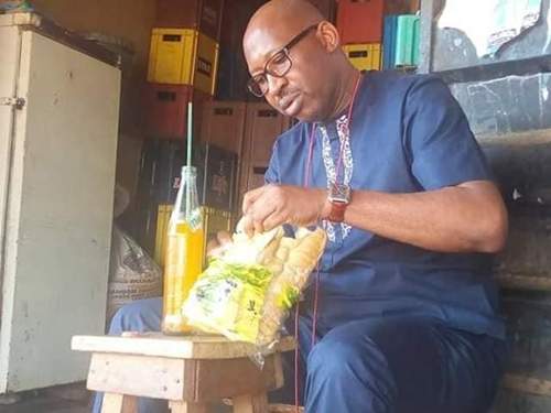 Popular Governor Spotted Eating Eba At Local Mamaput Joint (Photos)