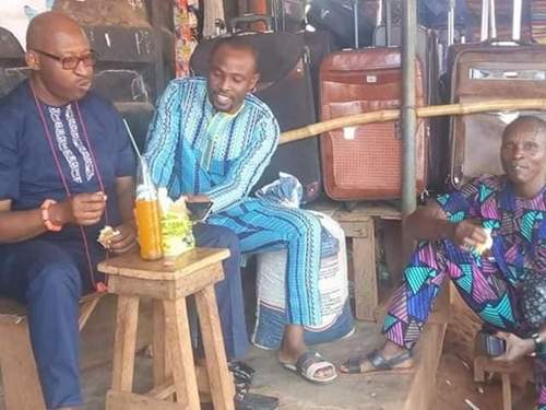 Popular Governor Spotted Eating Eba At Local Mamaput Joint (Photos)