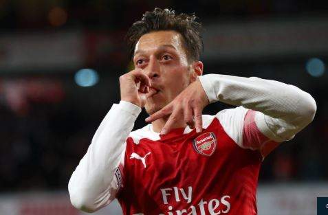 Ozil Open To Seeing Out Career At Arsenal