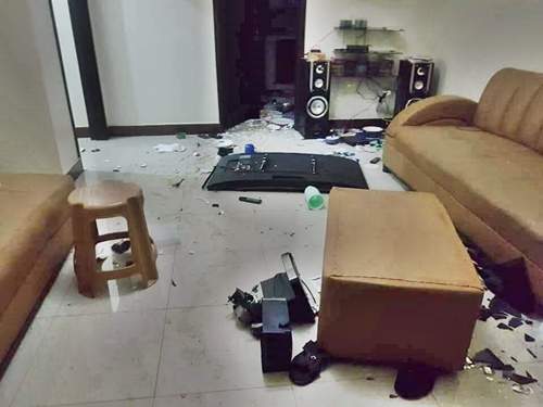 Jealous Girlfriend Destroys Boyfriend's Properties After Seeing N*de Photos On His Phone (Photos)