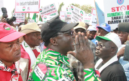 Breaking: Labour suspends planned strike, FG to pay N30,000