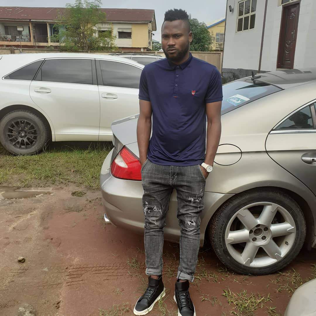Any youth who owns a Benz is a yahoo boy - Policeman tells Enyimba FC player, Stephen Chukwude (video)