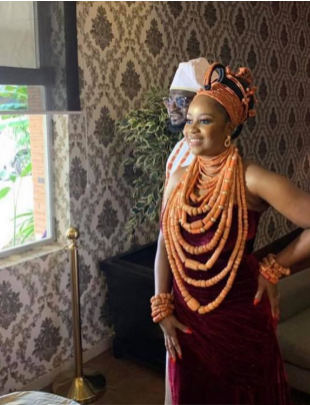 First photos from the wedding ceremony of Tee-Y Mix and Ivie Ogbonmwan