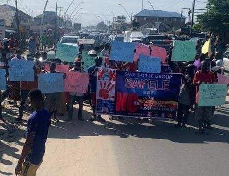 Youths protest against 'yahoo yahoo' in Delta State
