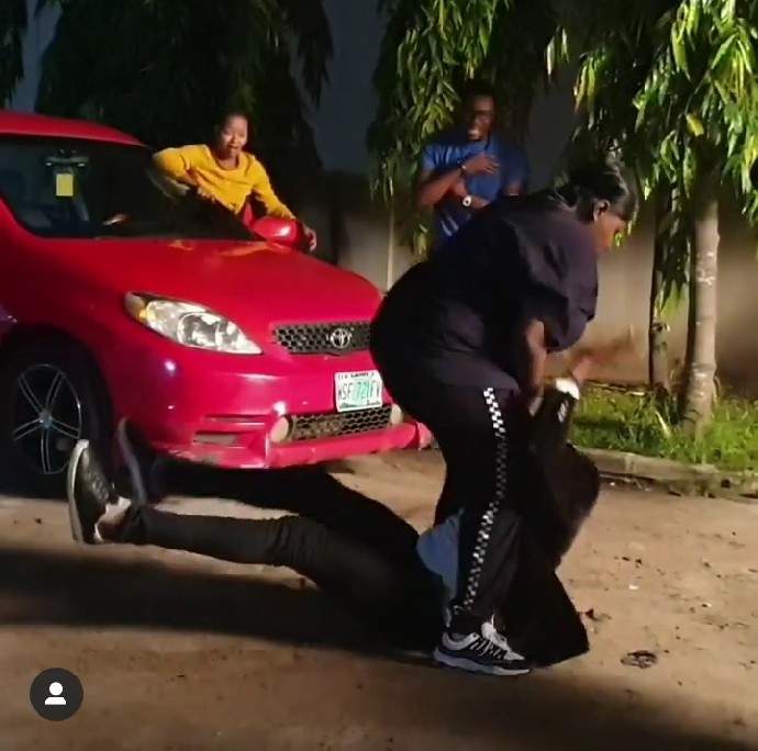 Actor, Odunlade Adekola and singer, Teni fight dirty on movie set (Video)