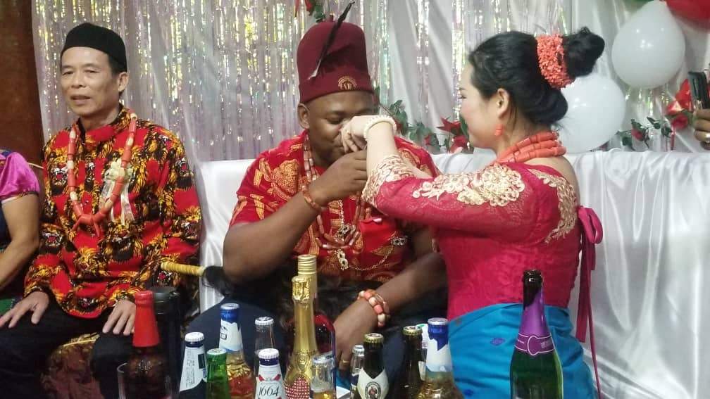 Nigerian man weds his Chinese lover in a beautiful ceremony (video)