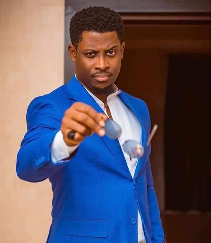 'You don't have sense' - Fan blasts BBNaija's Seyi Awolowo for writing against fraud