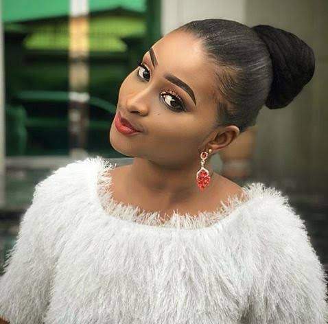 'Give me a Quran and I will mess it up in two seconds' - Etinosa replies fans who dared her to smoke on a Quran