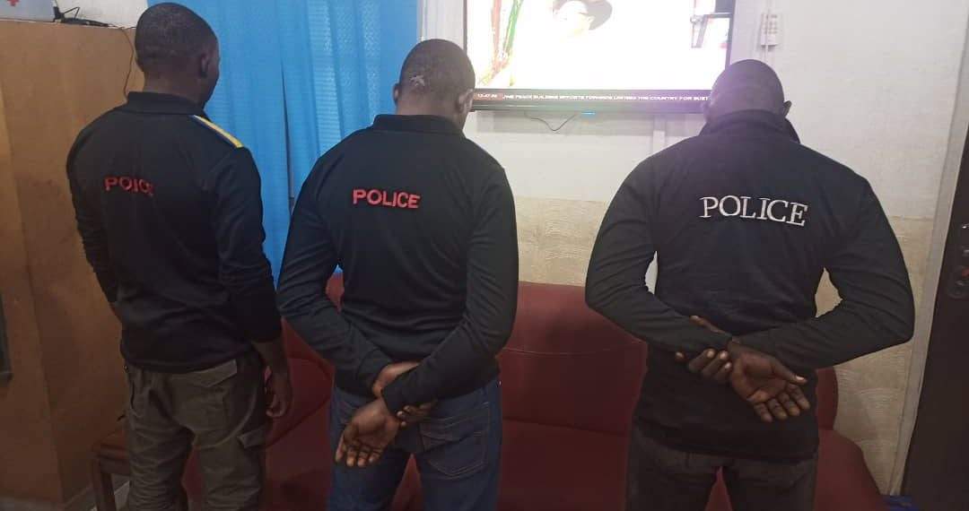 Police parade officers arrested for assaulting man for refusing to unlock his phone in Enugu