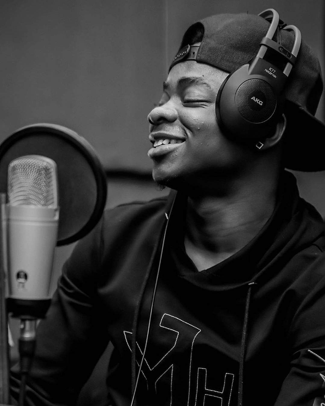 Trod, Dagrin's brother begs Olamide to pick his call