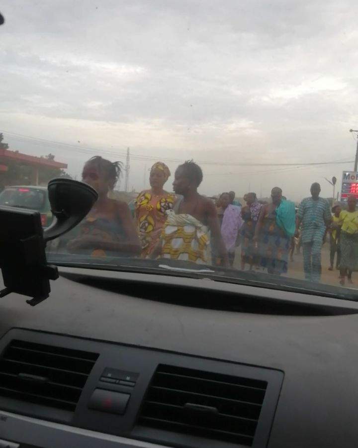 Topless women troop out to pray against Coronavirus in Abeokuta, Ogun State (Video)