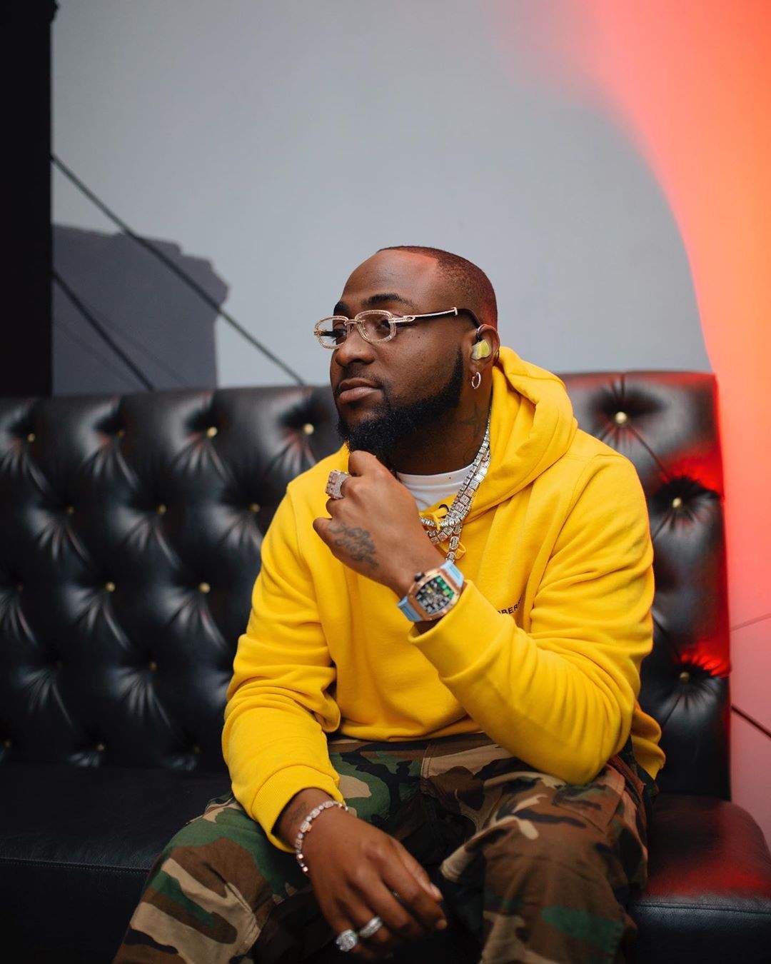 Upon pressure from fans, Davido redoes Covid-19 test again; comes out negative