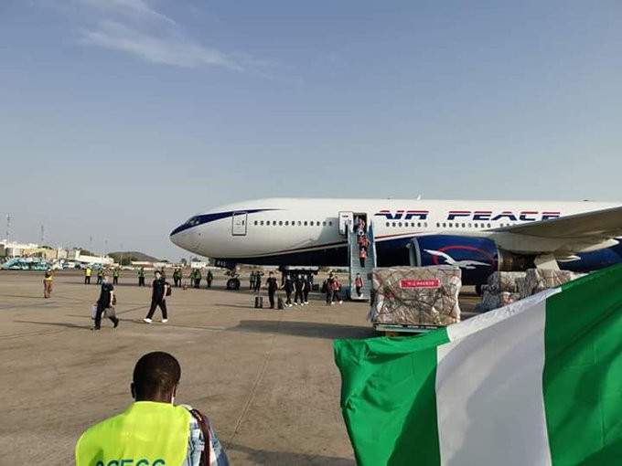 #Covid-19: 15 Chinese doctors arrive Nigeria despite protest from Nigerian doctors (Photos)