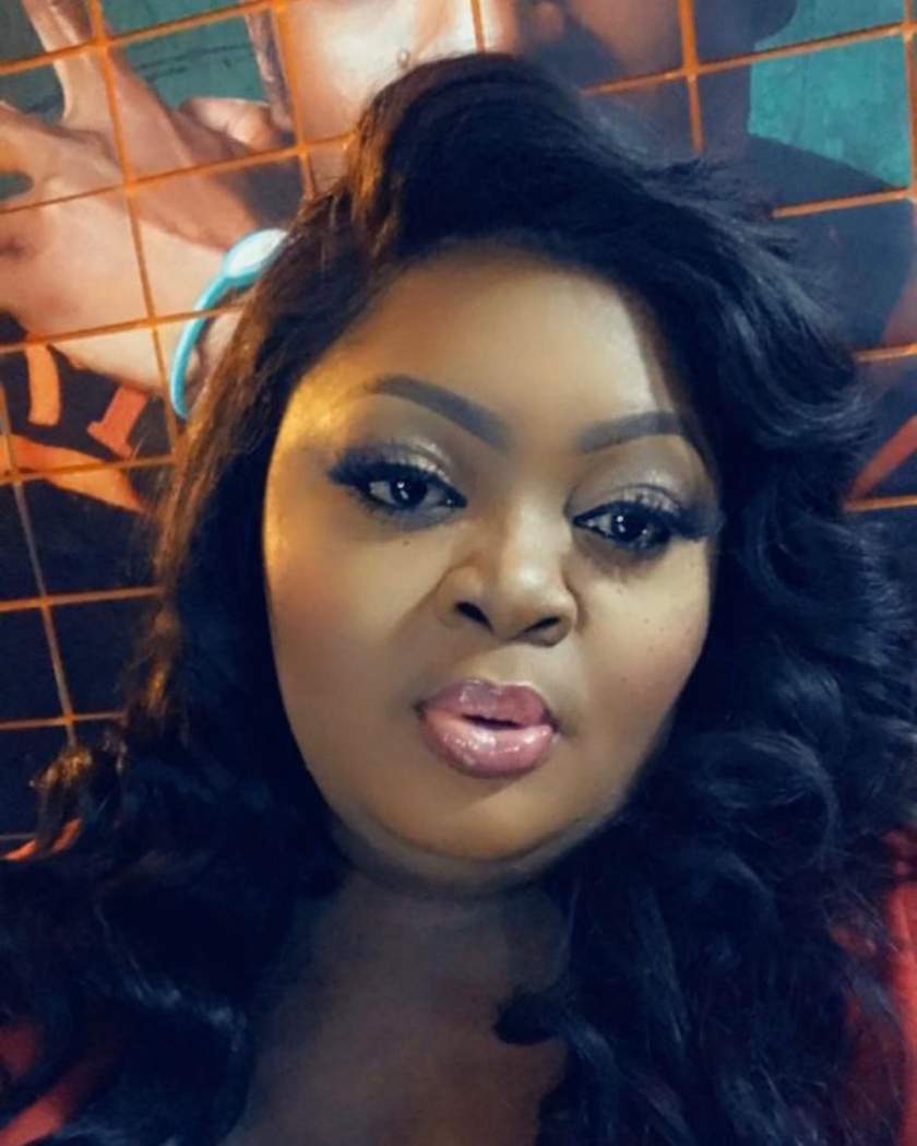 Nkechi Blessing begs Eniola Badmus for money as she receives 1million naira from a 'fan'