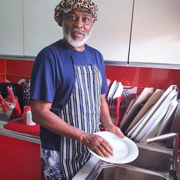 Actor, RMD mocked for wearing his wife's bonnet and washing plates; he reacts