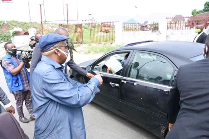 Lockdown: Gov. Wike monitors compliance in Rivers State, scores arrested for flouting order, orders auctioning of seized vehicles