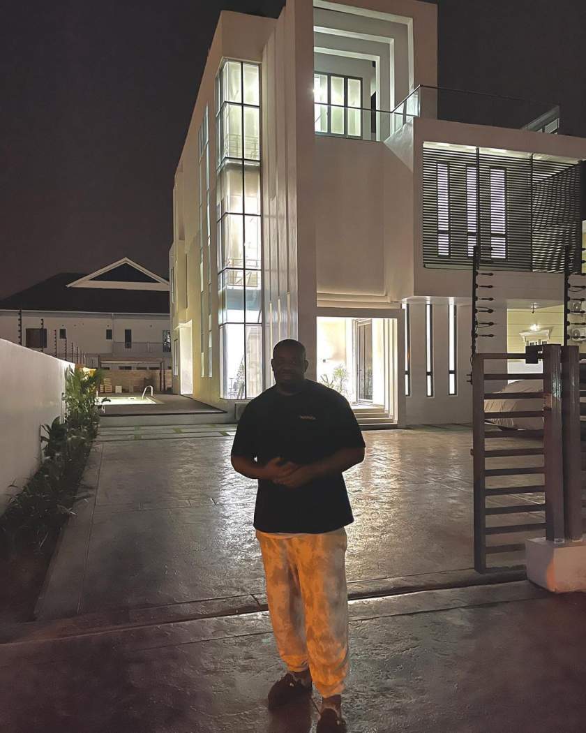 Don Jazzy shares a video of the interior of his new house in Lekki (video)