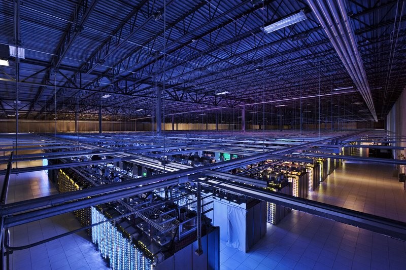 Google's Data Center Uses AI For Its Cooling System