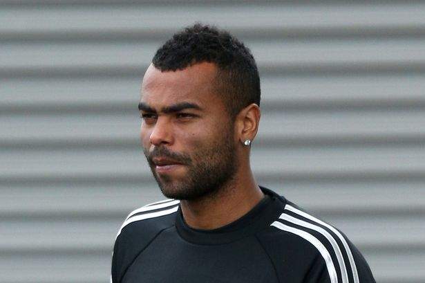 Ashley Cole, Redknapp reveal problems with Chelsea team