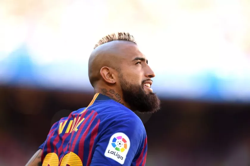 Vidal names two things Messi needs at Barcelona amid Man City link