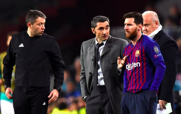 Messi stops Barcelona board from sacking Valverde