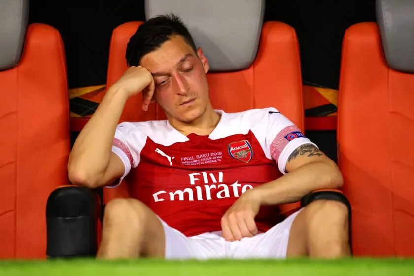 Ozil dropped from Arsenal's 25-man Europa League squad