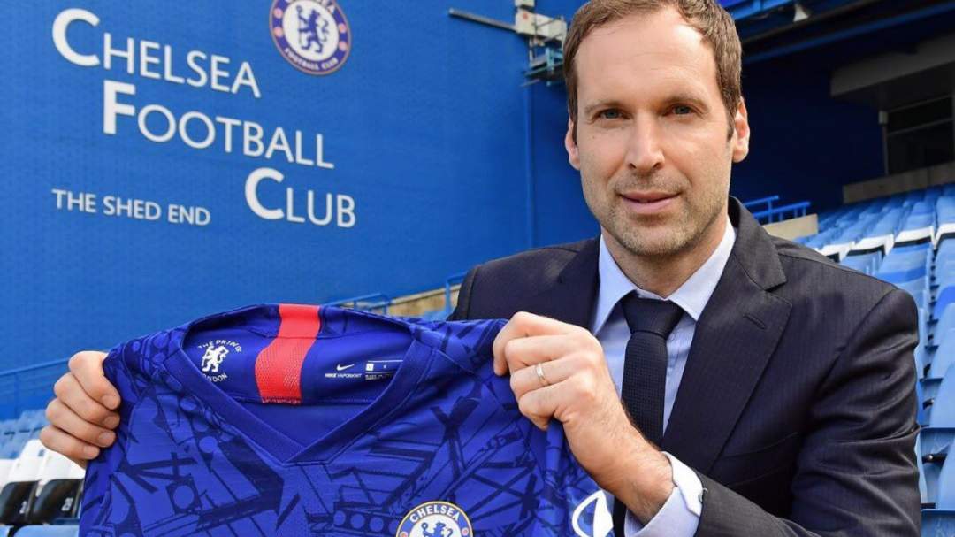 Petr Cech returns to Chelsea after Arsenal exit