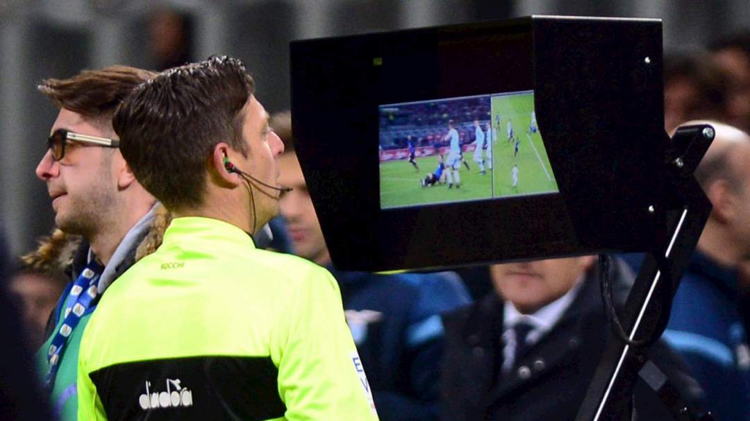 EPL: Referees chief admits VAR made wrong decisions for Arsenal, Man Utd