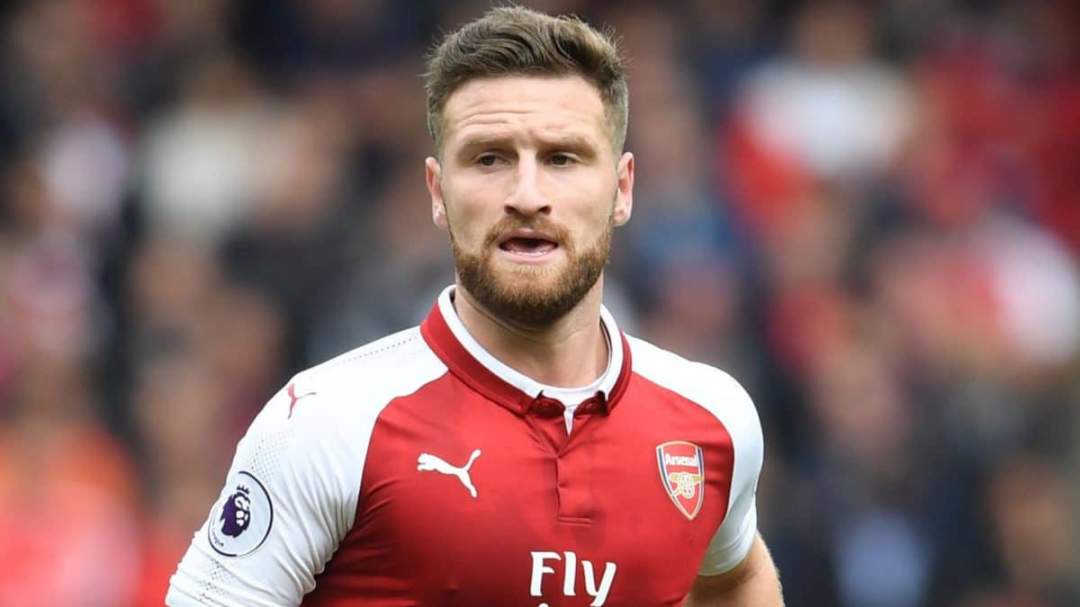 EPL: What Unai Emery told Mustafi after he refused to leave Arsenal this summer