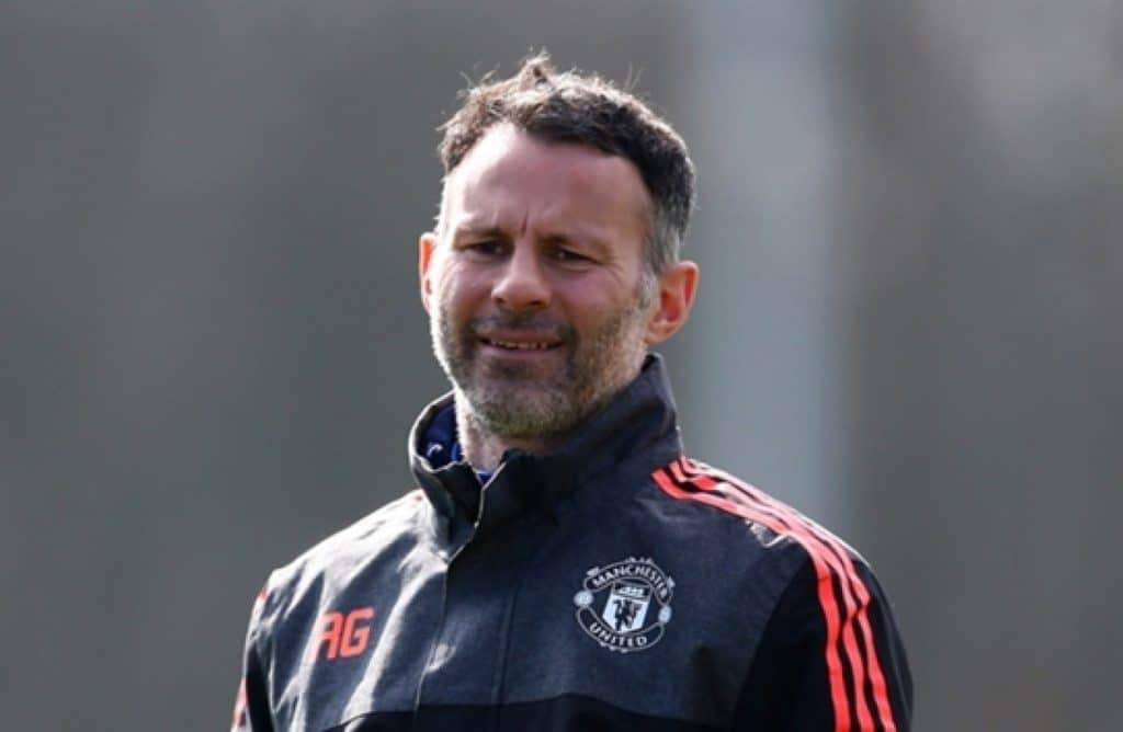 EPL: Ryan Giggs names players that helped him at Man United