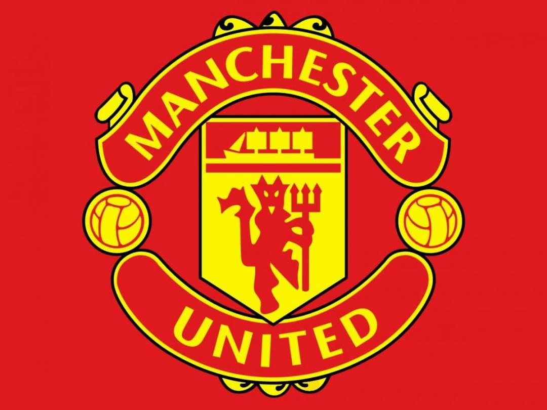 EPL: Man Utd set to sign Barcelona midfielder