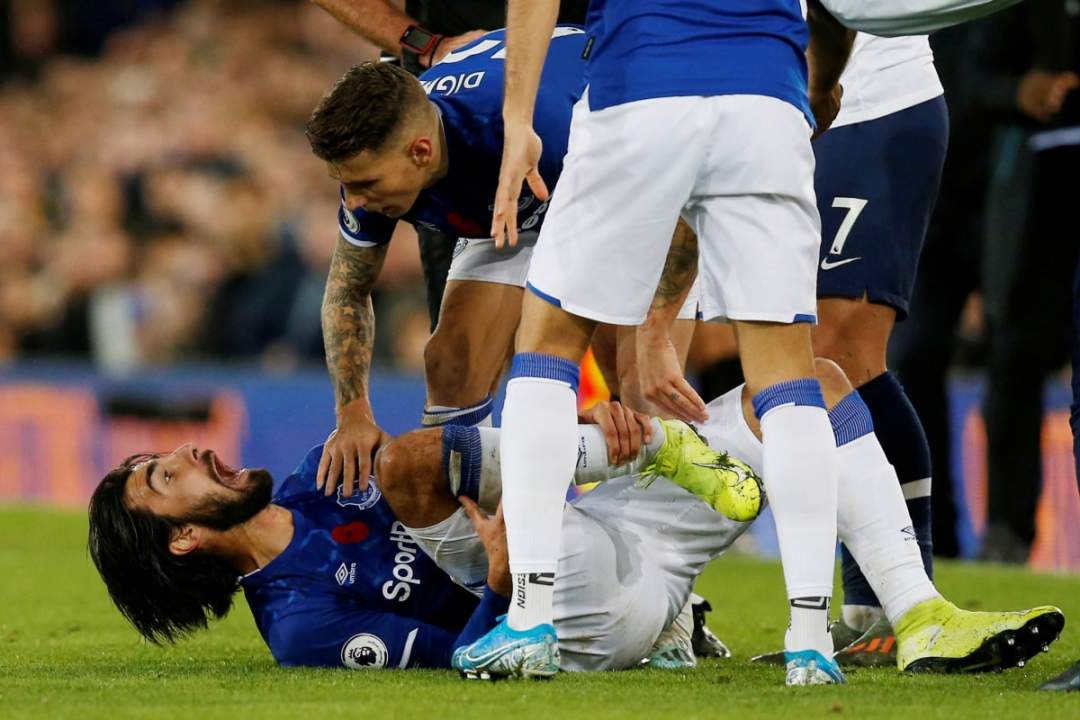 EPL: Everton coach gives update on Gomes' injury after 1-1 draw with Tottenham