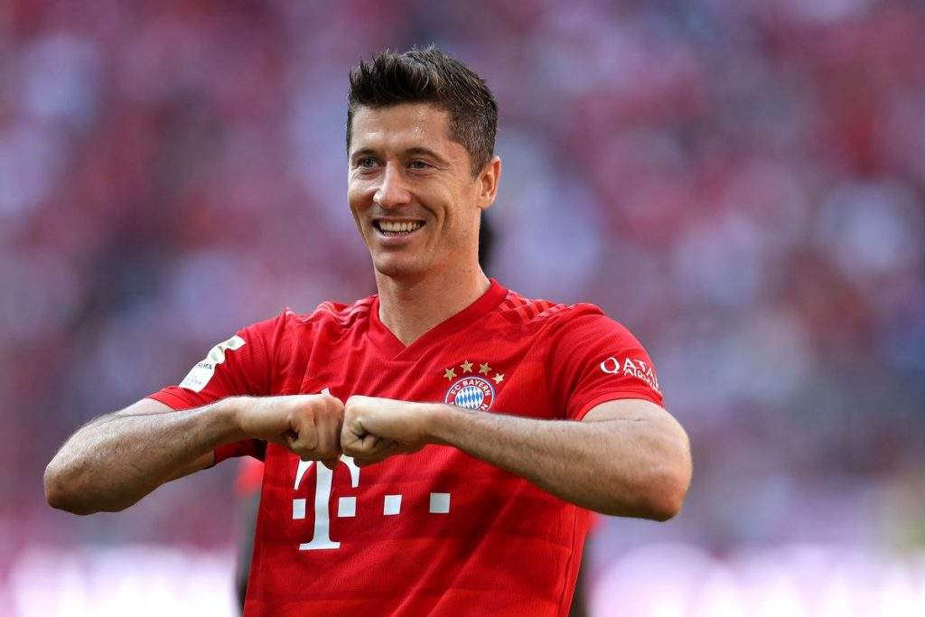 EPL: Lewandowski reveals he spoke with Alex Ferguson about Man Utd move