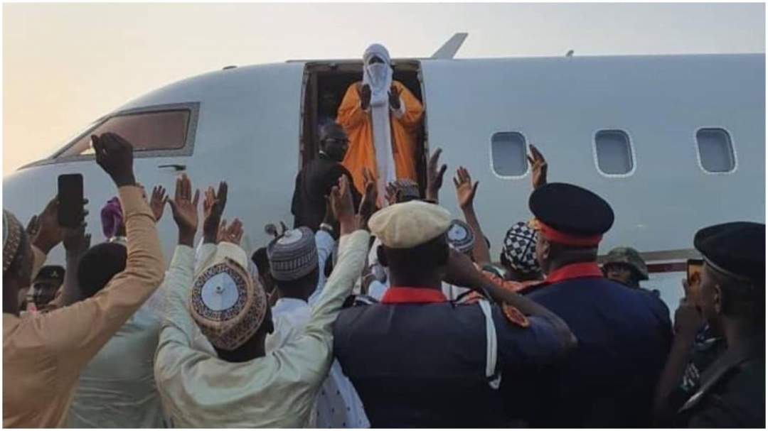 Kano: What Sanusi did after dethronement before proceeding on exile (Photo/Video)