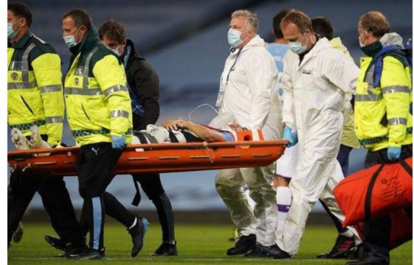 Man City's Eric Garcia hospitalized after heavy collision with Ederson in 3-0 win over Arsenal (Photos)