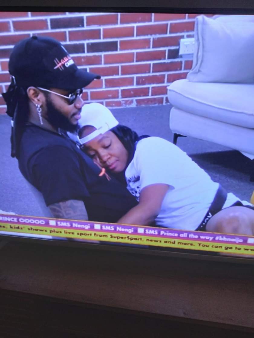 BBNaija 2020: Reactions as Lucy sleeps on Praise's bed, sits on his laps (Video)