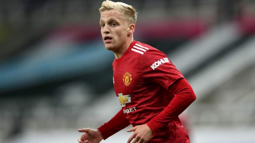 Man Utd vs Watford: Solskjaer takes decision on allowing Van de Beek to leave