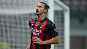 Ibrahimovic apologizes for red card after clash with Lukaku