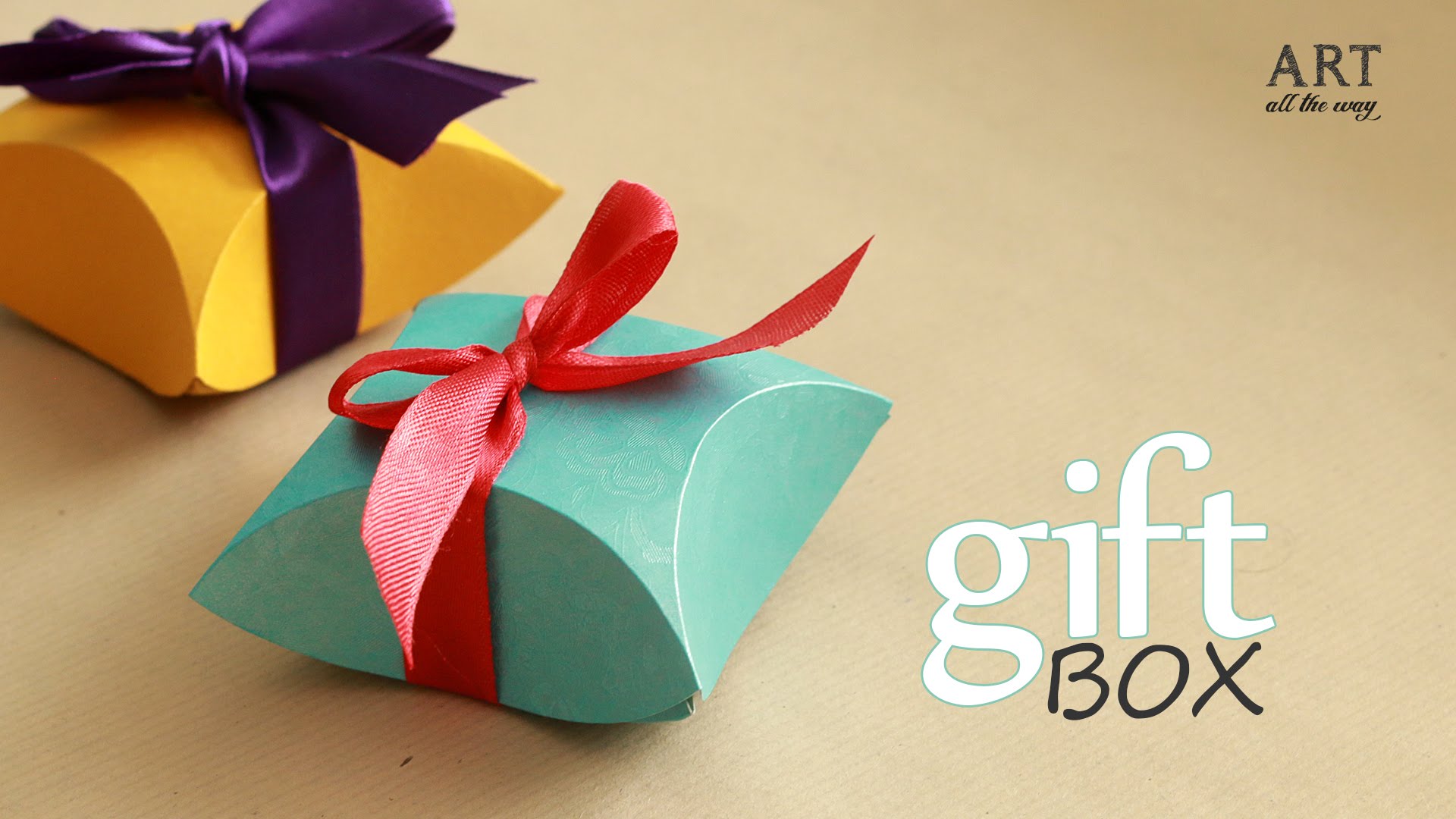 How To Make A Diamond-Shaped Gift Package In Five Minutes Using A CD