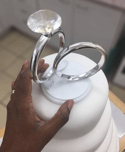 Awww! Dolapo Osinbajo Shares How She Baked And Decorated Her Daughter's Wedding Cake