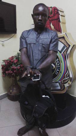 Corporate Pickpocket Arrested After Removing Mobile Phone From Victim's Handbag In Lagos