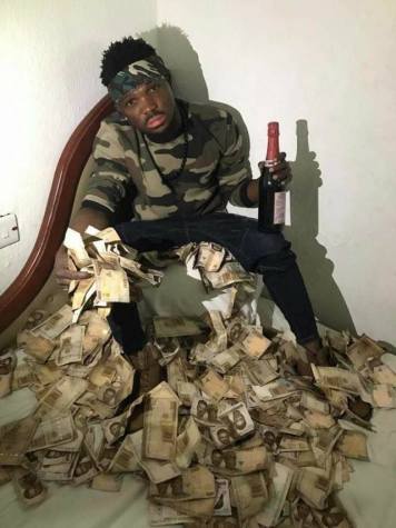 Photos: Billionaire Nigerian Big Boy In Search Of A Babymama Ready To Give Her N5Million Cash And A N3M Car Photos: Billionaire Nigerian Big Boy In Search Of A Babymama Ready To Give Her N5Million Cash And A N3M Car