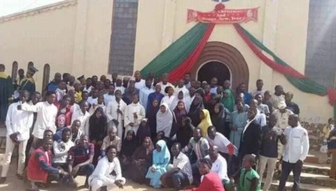 Photos: Shiites Muslim Visit Churches To Celebrate Christmas With Christians In Kaduna