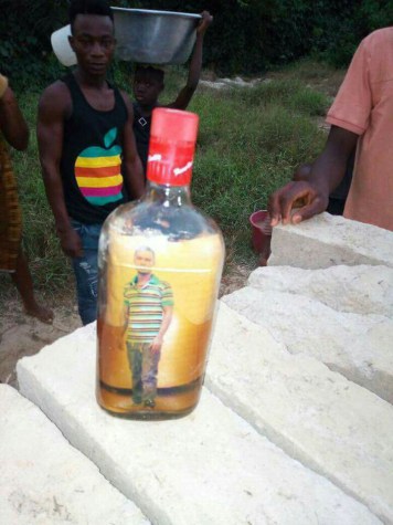Mysterious! Man's Photograph Found Inside A Bottle Floating On A River (Photos)