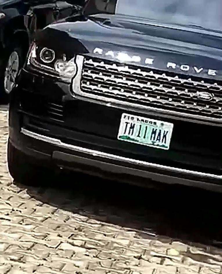 Check Out Toke Makinwa's New Range Rover Customized Plate Number