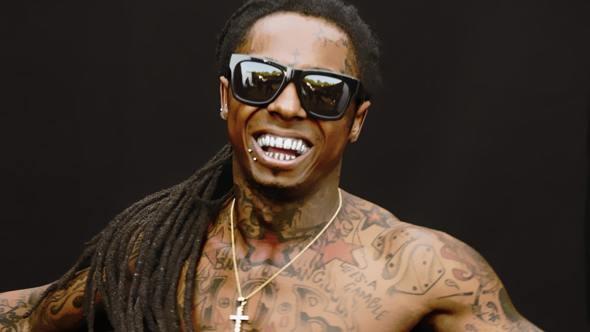 Lil Wayne Hospitalized After Suffering Seizure