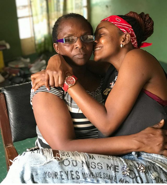 Simi and her mom