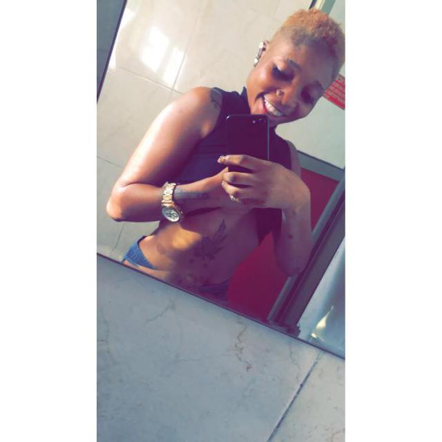 Slay queen shows off her expensive panties, tattoo in beautiful photos