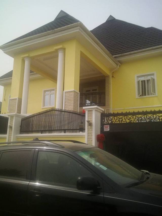 Tope Alabi dedicates and moves into newly completed mansion (photos)
