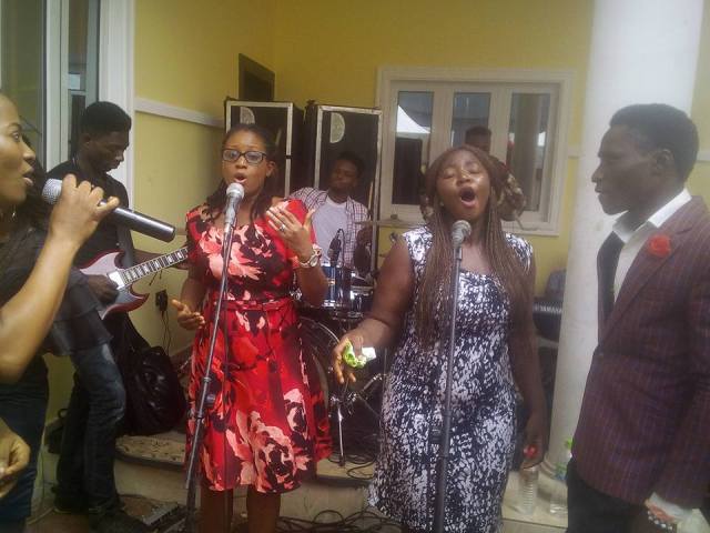 Tope Alabi dedicates and moves into newly completed mansion (photos)